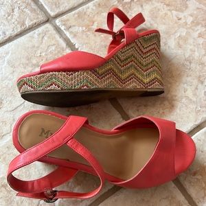 MUDD sandals size 9